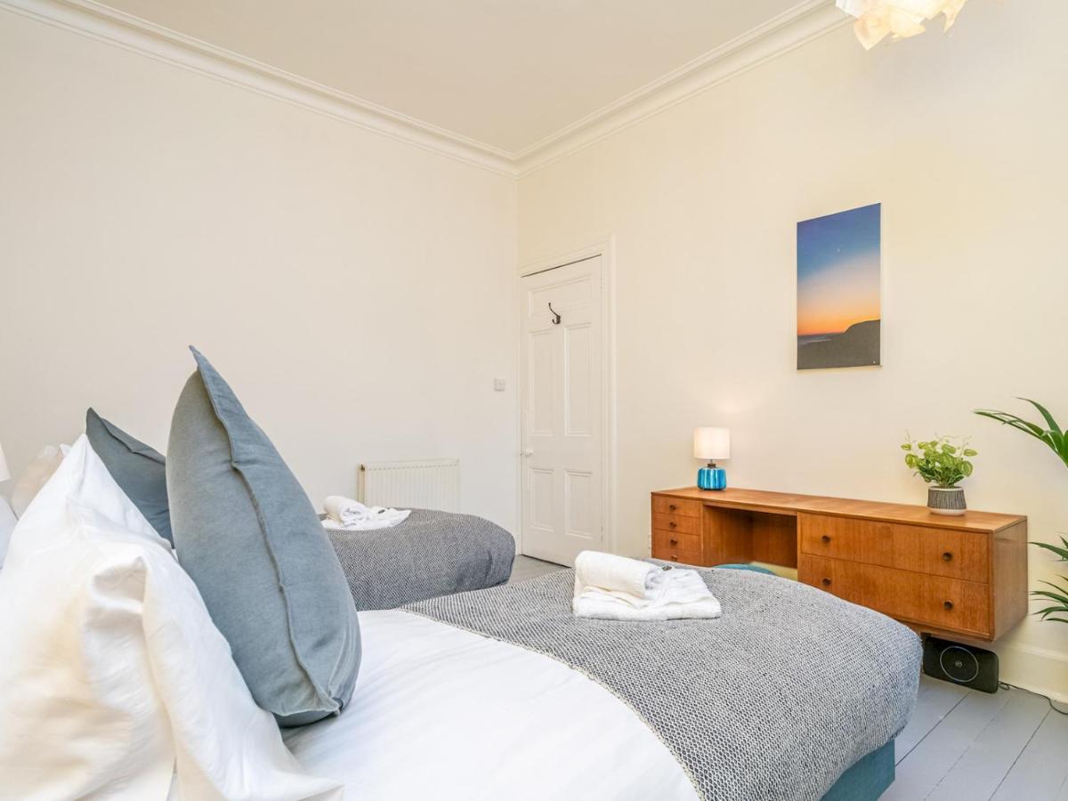 New Stunning 3 Beds Flat In Chic Area Of The City Edynburg Zewnętrze zdjęcie